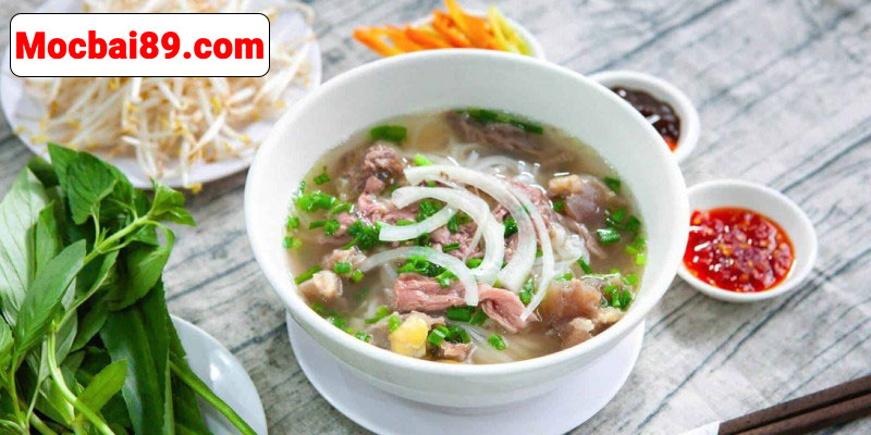 Ăn món Việt tại Mộc Bài với Phở chuẩn công thức Hà Nội